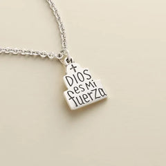 Dios es Mi Fuerza Charm