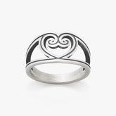 Traced Lines Heart Ring