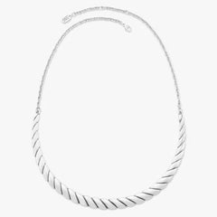 Half Twist Necklace